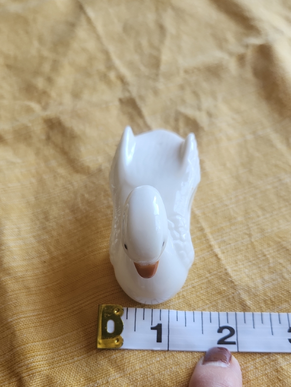 Set of 4 White Ceramic Swan Napkin Rings Home Dining Tavle Setting - Picture 8 of 9